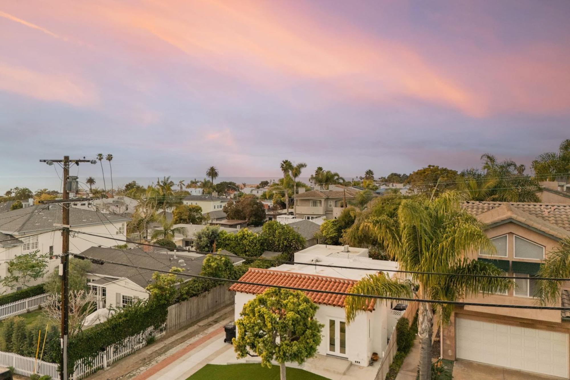 La Jolla W Firepit Walk To Arenas Holiday home